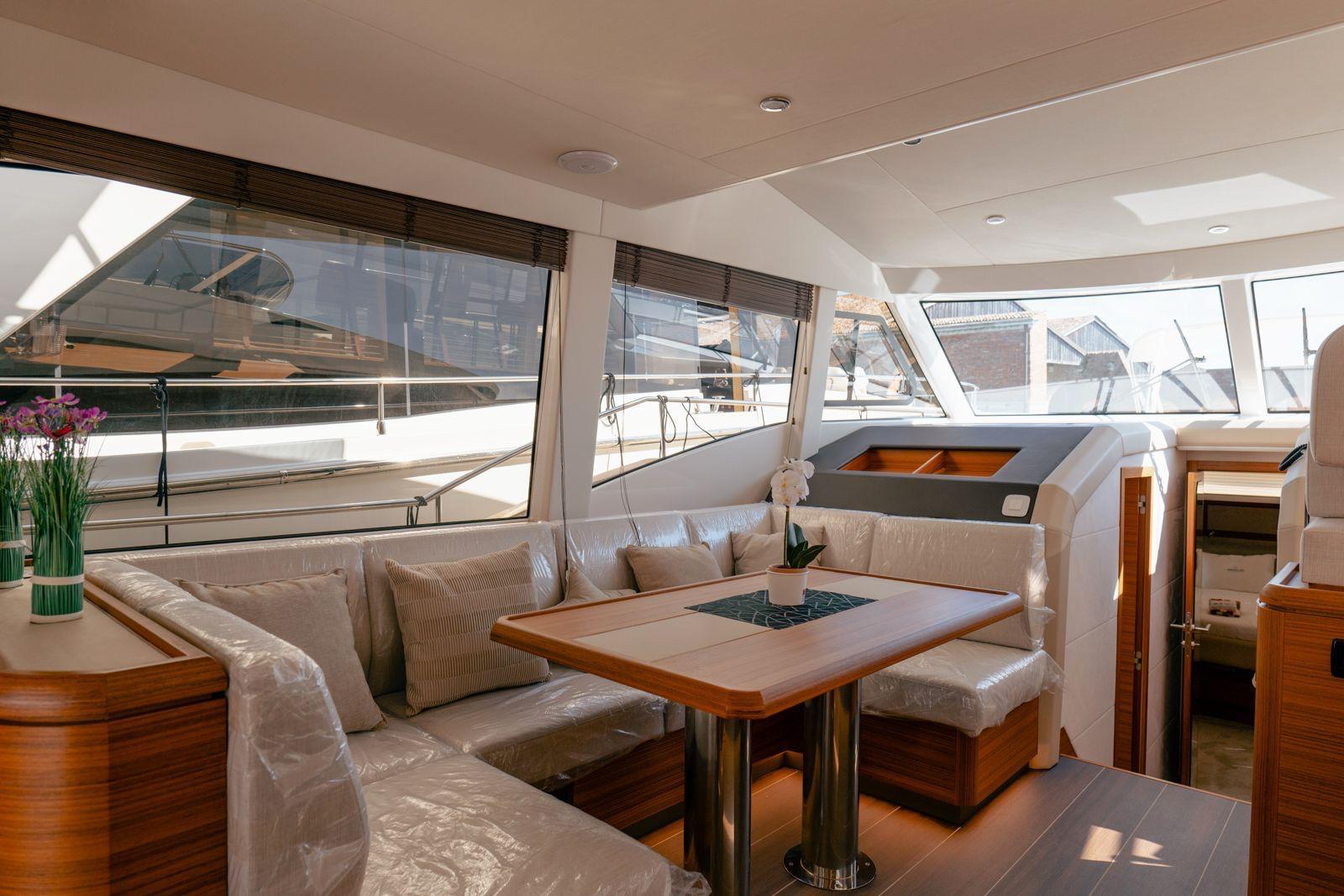 BENVENUTO A BORDO DI ZEUS BOAT